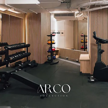 Cozy Mercury Tower With Rooftop Pool By Arcocollection 아파트