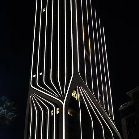 Cozy Mercury Tower With Rooftop Pool By Arcocollection Daire *
